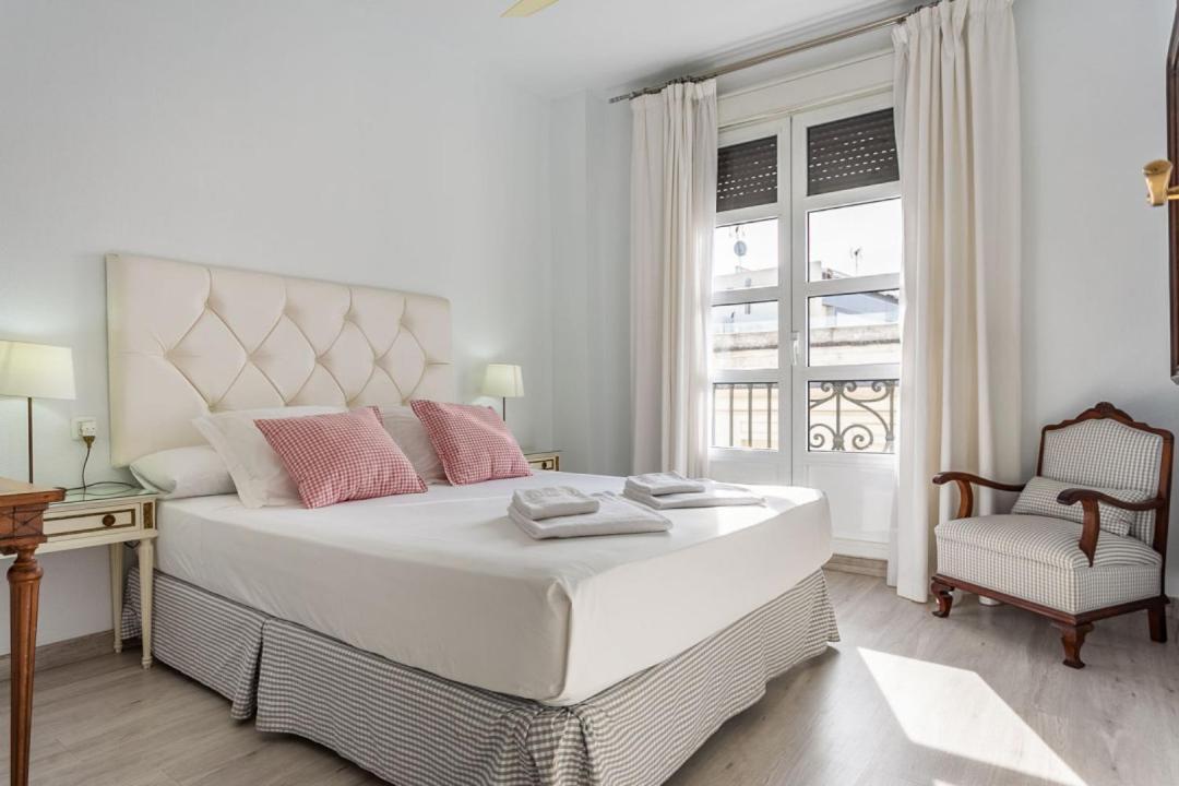 Stunning With Magnificient Terrace - La Maestranza Bullring Sevilla